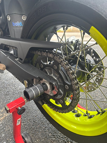 Husqvarna 701 Supermoto 14 of 23