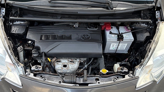 Toyota Verso-S 22 of 28