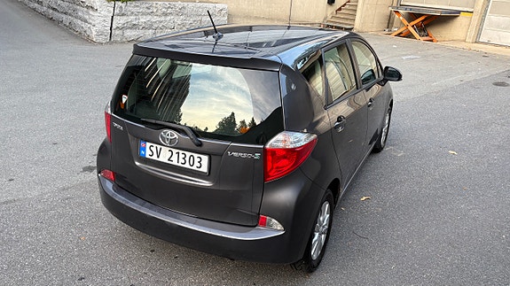 Toyota Verso-S 8 of 28