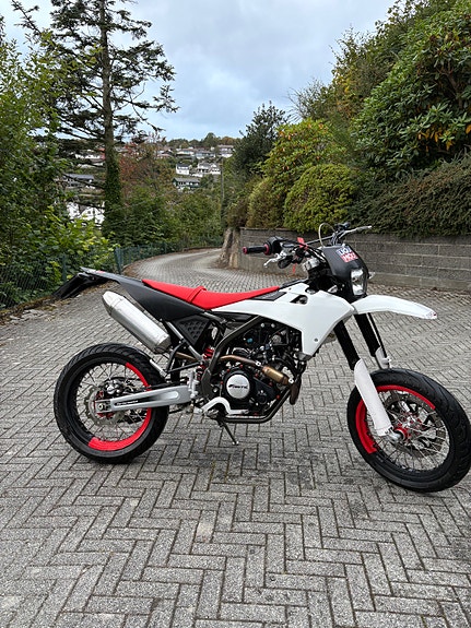Fantic XMF 125 2 of 6