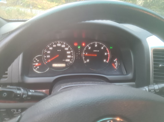 Toyota Land Cruiser 3 of 22