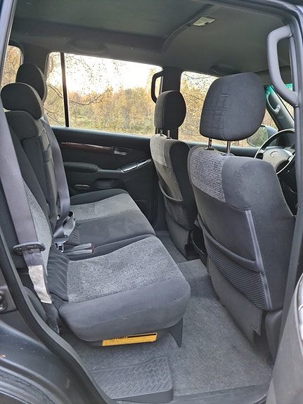 Toyota Land Cruiser 15 of 22