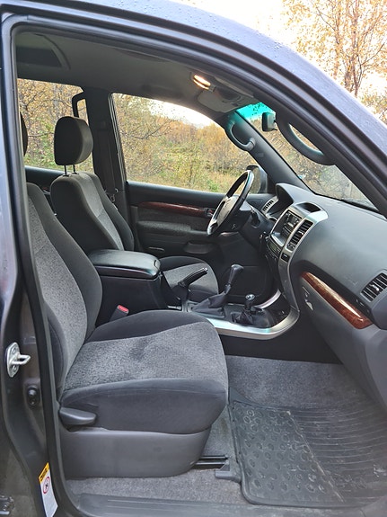 Toyota Land Cruiser 14 of 22
