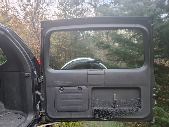 Toyota Land Cruiser 10 of 22
