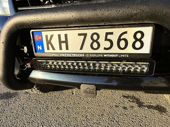 Toyota HiLux 10 of 30