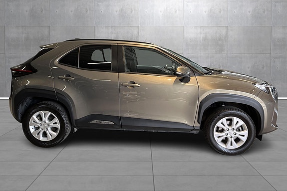 Toyota Yaris Cross 6 of 19