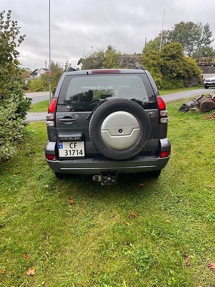 Toyota Land Cruiser 2 of 30