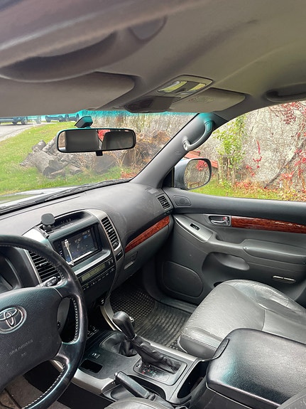 Toyota Land Cruiser 13 of 30
