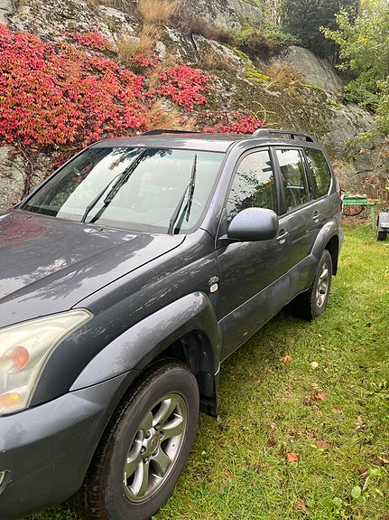 Toyota Land Cruiser 3 of 30