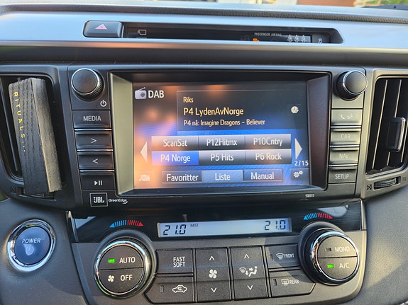 Toyota RAV4 7 of 18
