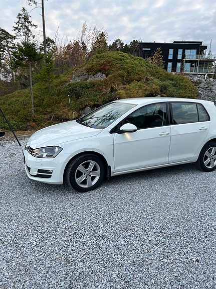 Volkswagen Golf VII 9 of 11