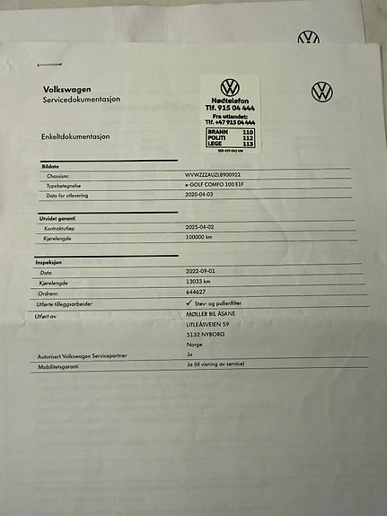 Volkswagen e-Golf VII 25 of 26