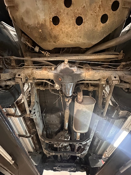 Toyota Land Cruiser 8 of 15