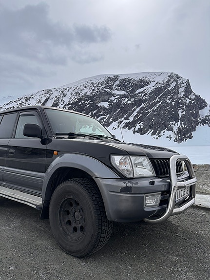 Toyota Land Cruiser 4 of 15