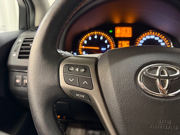 Toyota Avensis 22 of 30