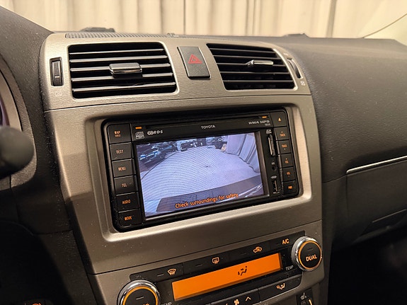 Toyota Avensis 26 of 30