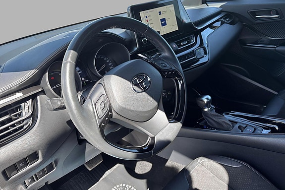 Toyota C-HR 10 of 23