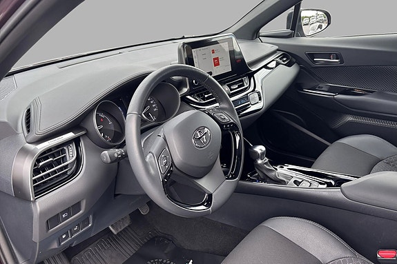 Toyota C-HR 10 of 22