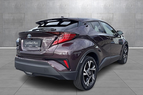 Toyota C-HR 5 of 22