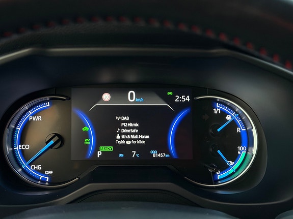 Toyota RAV4 Plug-in Hybrid 30 of 30