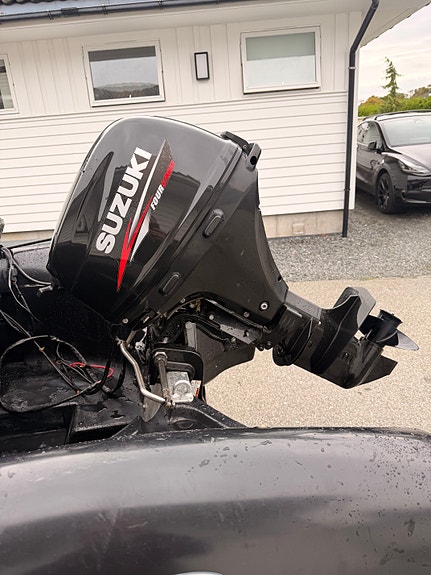 Hasle summerfun, El-Start, Suzuki 20hk og Respo båthenger. 6 of 10