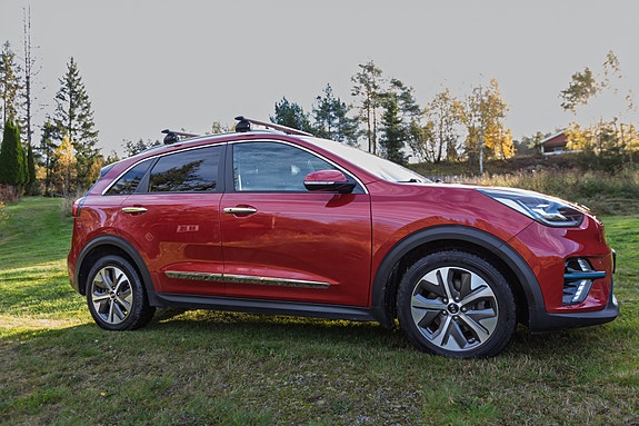 Kia e-Niro 2 of 14