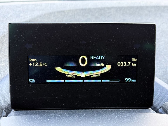BMW i3 9 of 26