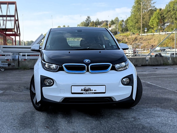 BMW i3 2 of 26