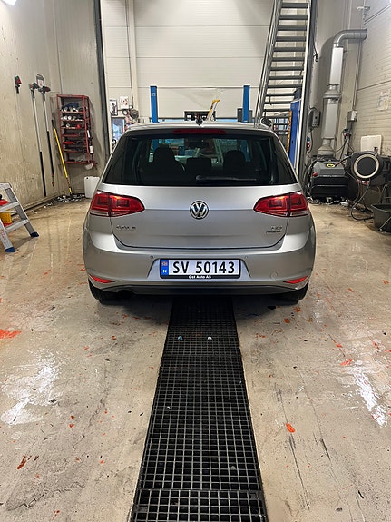 Volkswagen Golf VII 4 of 18