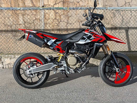 Ducati Hypermotard 698 Mono RVE 2 of 23