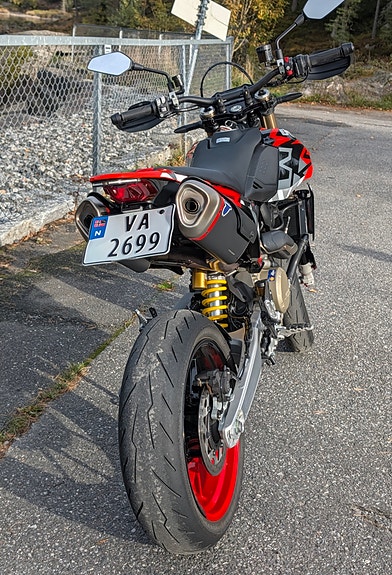 Ducati Hypermotard 698 Mono RVE 14 of 23