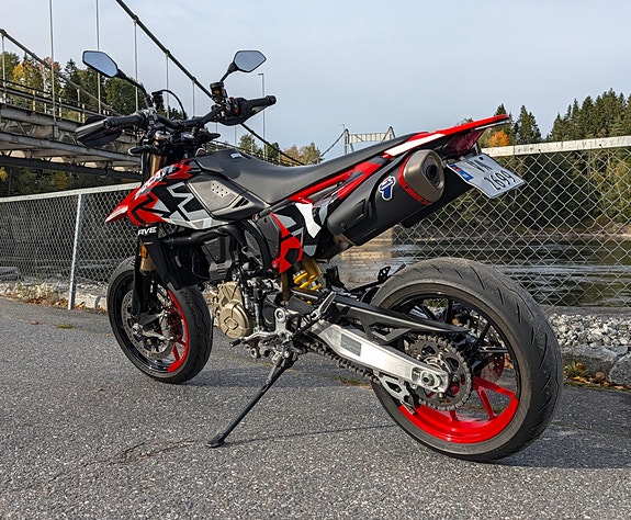 Ducati Hypermotard 698 Mono RVE 7 of 23