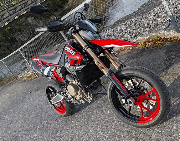 Ducati Hypermotard 698 Mono RVE 17 of 23