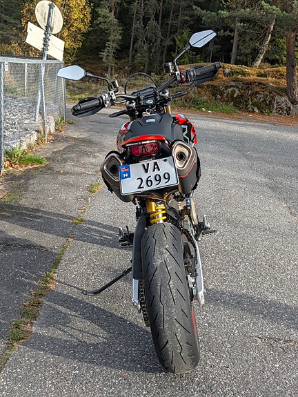 Ducati Hypermotard 698 Mono RVE 13 of 23