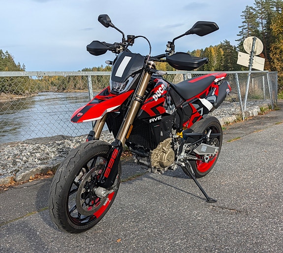 Ducati Hypermotard 698 Mono RVE 10 of 23
