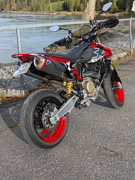 Ducati Hypermotard 698 Mono RVE 15 of 23