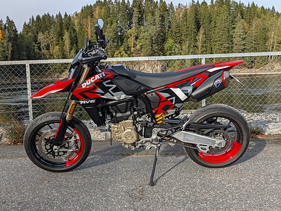 Ducati Hypermotard 698 Mono RVE 9 of 23
