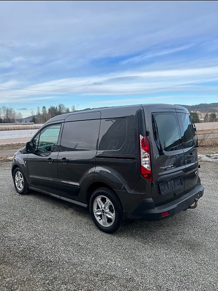 Ford Transit Connect 6 of 16