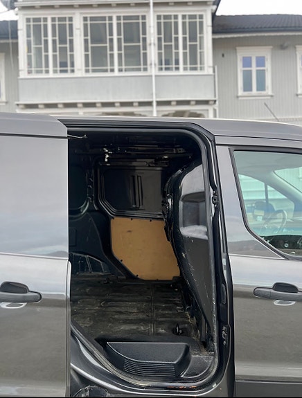 Ford Transit Connect 11 of 16