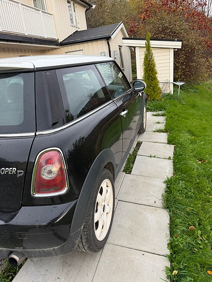 MINI Cooper 7 of 9