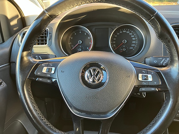 Volkswagen Polo 20 of 30