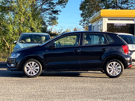 Volkswagen Polo 11 of 30