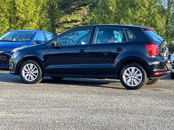 Volkswagen Polo 4 of 30