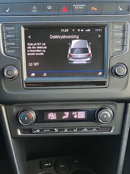 Volkswagen Polo 25 of 30