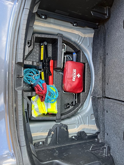 Toyota Yaris 2 of 16