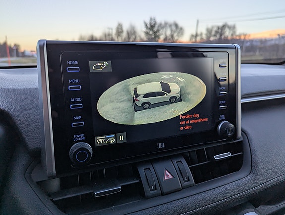 Toyota RAV4 23 of 29
