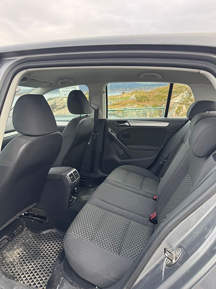 Volkswagen Golf VI 5 of 7