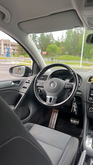Volkswagen Golf VI 6 of 8