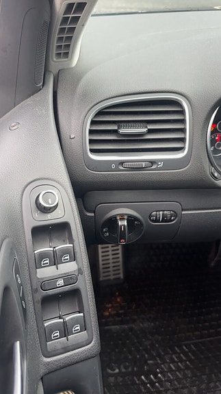 Volkswagen Golf VI 8 of 8