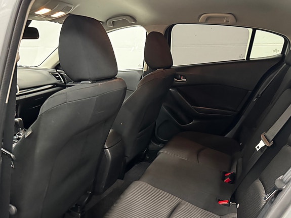 Mazda 3 12 of 30